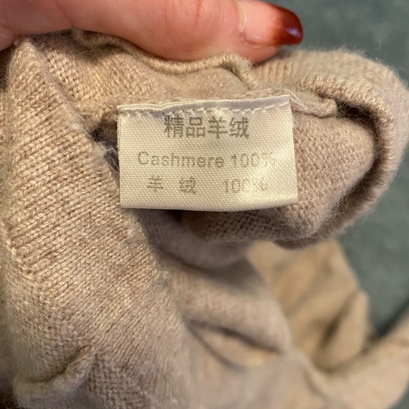 Cashmere sweater - Picture 2 of 3